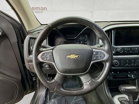 Used 2018 Chevrolet Colorado LT w/ LT Convenience Package image 11