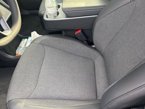 Used 2026 Tesla Model Y 2WD image 10