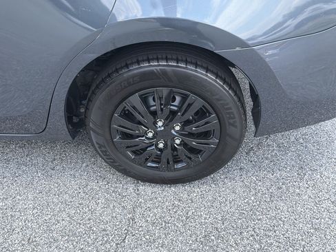 Used 2018 Toyota Corolla L FWD image 23