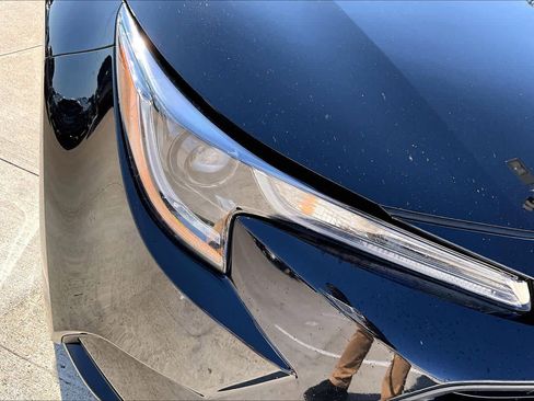 Used 2024 Toyota Corolla LE FWD image 28