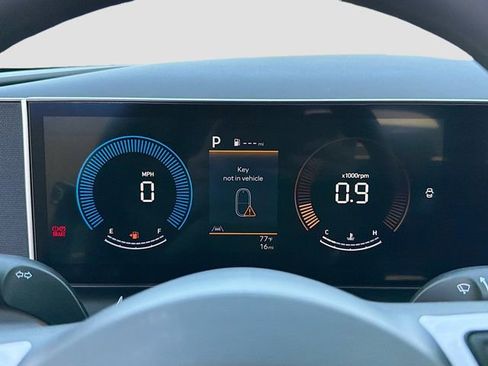 New 2026 Hyundai Santa Cruz SEL FWD image 12