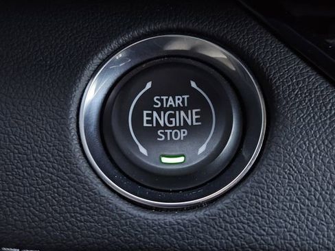 Used 2025 Buick Enclave Sport Touring image 20