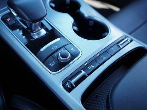 Used 2020 Kia Stinger GT2 image 24