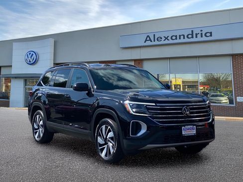 Certified 2026 Volkswagen Atlas SE AWD/4WD image 1