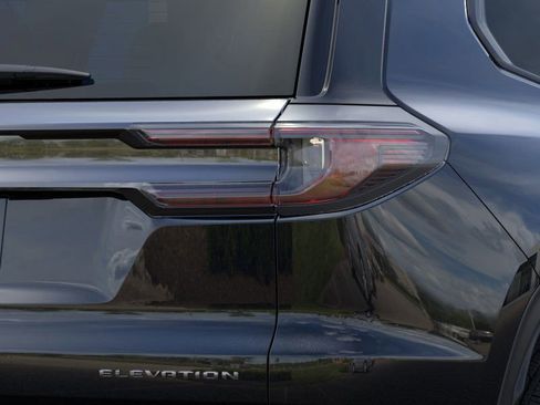 New 2026 GMC Acadia Elevation image 12
