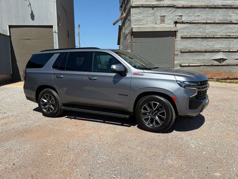 Used 2021 Chevrolet Tahoe Z71 w/ Z71 Off-Road Package AWD/4WD image 2