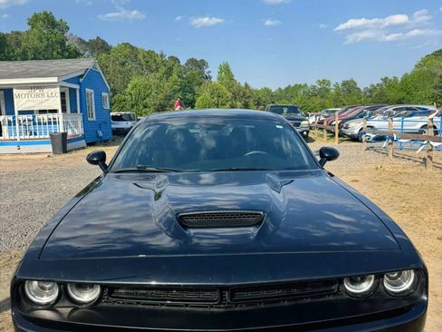 Used 2021 Dodge Challenger GT w/ Driver Convenience Group RWD image 3