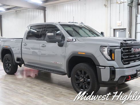 Used 2025 GMC Sierra 2500 AT4 w/ AT4 Premium Plus Package AWD/4WD image 8