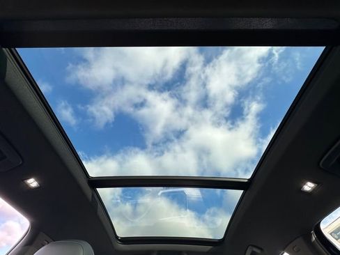 New 2026 Volkswagen Tiguan SE R-Line image 31