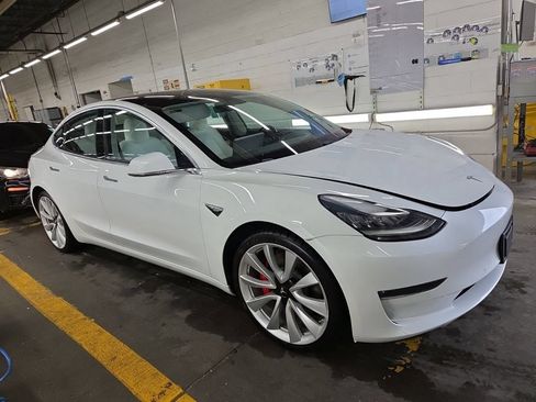 Used 2018 Tesla Model 3 Performance AWD/4WD image 3