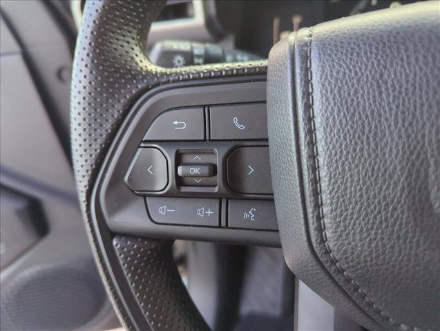 Certified 2025 Toyota Tacoma SR5 AWD/4WD image 15