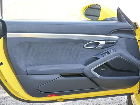 Certified 2024 Porsche 718 Boxster GTS RWD image 36