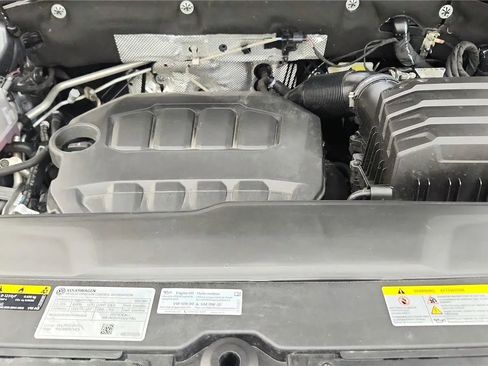 Used 2025 Volkswagen Atlas SE image 20