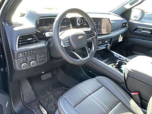 New 2025 Chevrolet Suburban High Country image 60