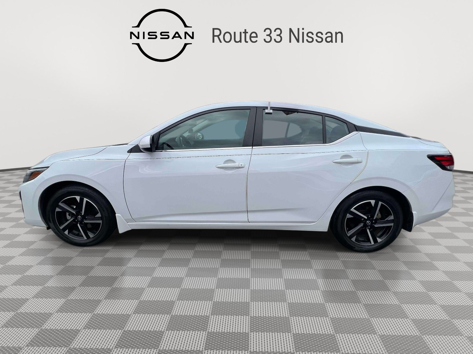 Used 2024 Nissan Sentra SV FWD image 5