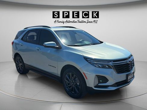 Used 2022 Chevrolet Equinox RS w/ RS Leather Package AWD/4WD image 7