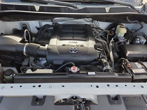 Used 2021 Toyota Tundra SR5 w/ TRD Off-Road Package AWD/4WD image 13