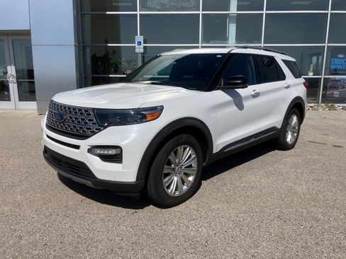 Used 2020 Ford Explorer Limited w/ Class III Trailer Tow Package AWD/4WD image 1