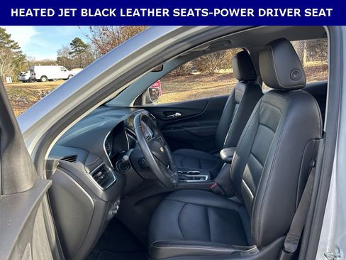 Used 2018 Chevrolet Equinox Premier image 3