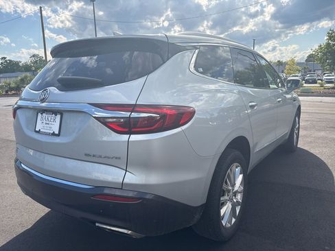 Used 2019 Buick Enclave Premium w/ Experience Buick Package image 7