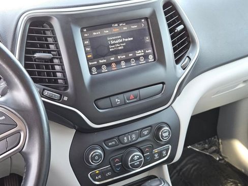 Used 2020 Jeep Cherokee Latitude Plus w/ Comfort/Convenience Group image 14