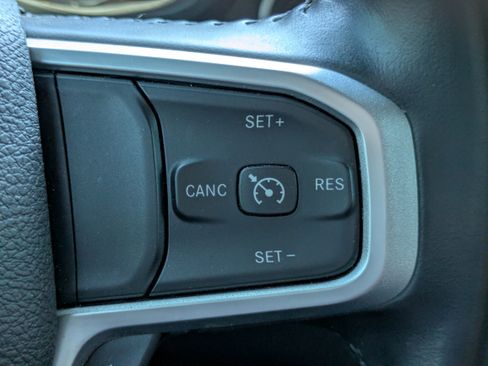 Used 2021 RAM 1500 Big Horn RWD image 15