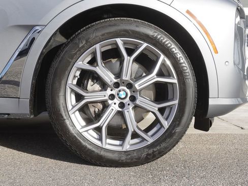 Used 2023 BMW X7 xDrive40i w/ Premium Package image 35