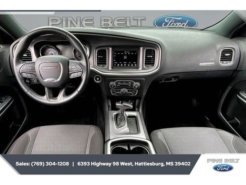 Used 2021 Dodge Charger SXT RWD image 13