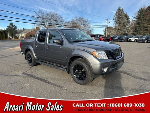 Used 2020 Nissan Frontier SV w/ Midnight Edition Floor Mats image 7