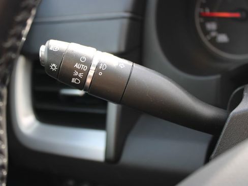 Used 2022 GMC Terrain SLT w/ Tech Package image 37