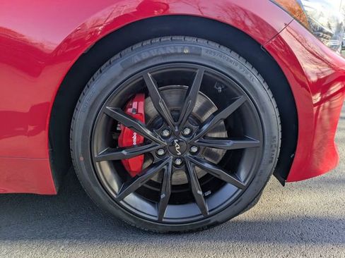 Used 2023 Kia Stinger GT2 image 11