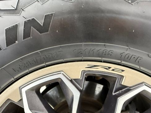 Used 2018 Chevrolet Colorado ZR2 image 46