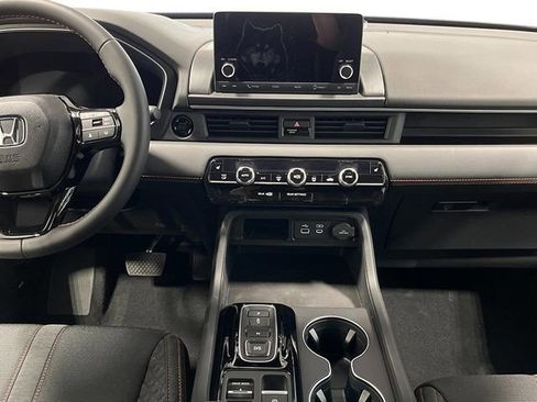 New 2025 Honda Pilot Sport image 17