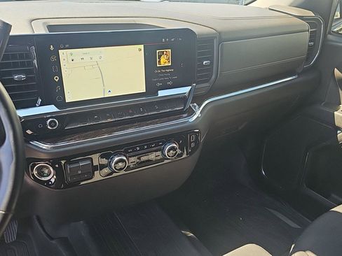 Used 2023 GMC Sierra 1500 Elevation image 11