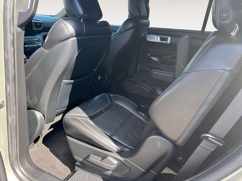 Used 2020 Ford Explorer ST w/ ST Street Pack image 15