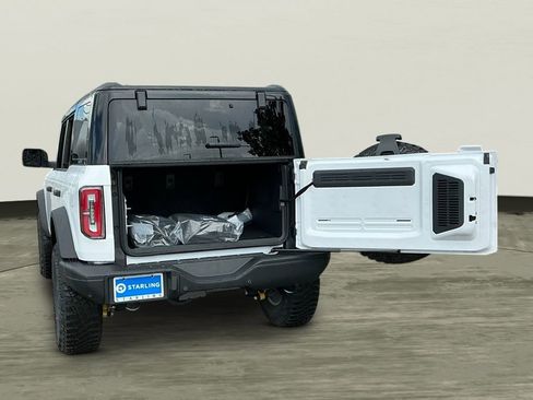 New 2025 Ford Bronco Badlands image 5