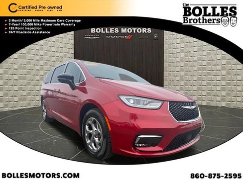 Certified 2024 Chrysler Pacifica Limited FWD image 1