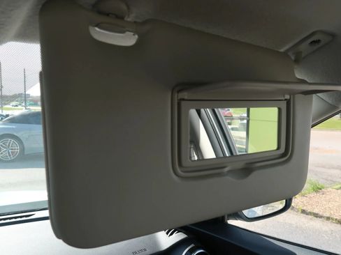 Used 2023 Nissan Kicks SV FWD image 41