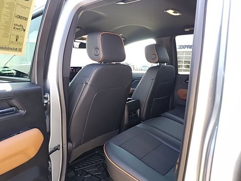 Used 2025 GMC Canyon AT4 w/ Nightfall Edition image 43