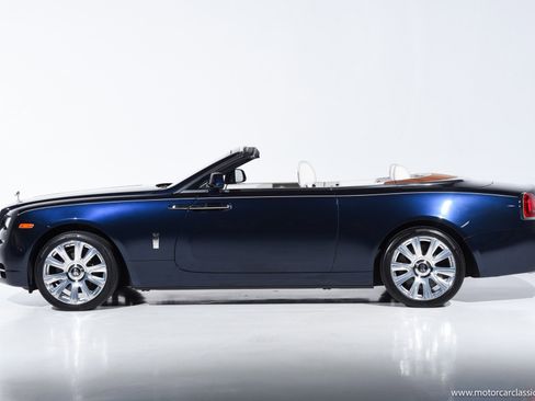 Used 2016 Rolls-Royce Dawn image 12