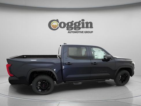 New 2026 Toyota Tundra SR5 AWD/4WD image 21