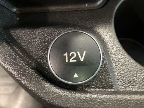 Used 2017 Ford Transit 150 130 Low Roof RWD image 16