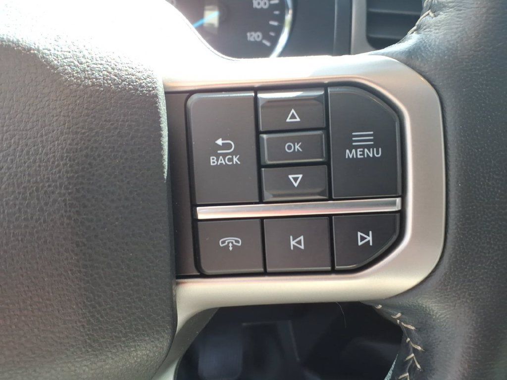 Used 2023 Ford Expedition XLT AWD/4WD image 22