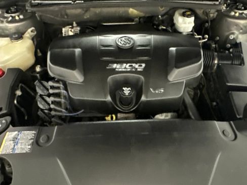Used 2007 Buick Lucerne CXL w/ Luxury Package FWD image 9
