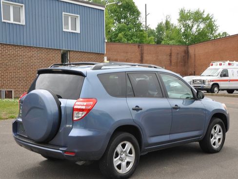 Used 2012 Toyota RAV4 4WD w/ Value Pkg image 5