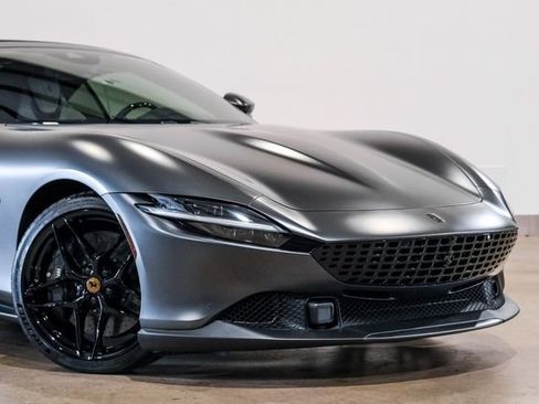 Used 2025 Ferrari Roma Spider image 30