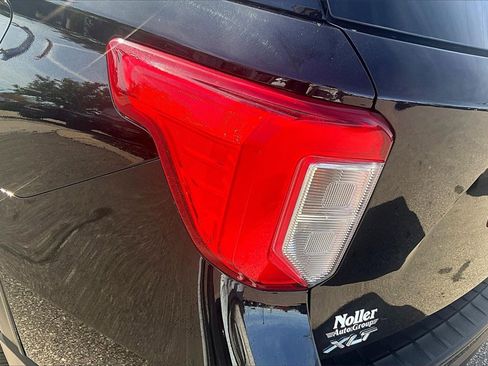 Used 2021 Ford Explorer XLT w/ Equipment Group 202A image 30