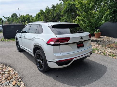 Used 2023 Volkswagen Atlas Cross Sport SEL R-Line AWD/4WD image 3