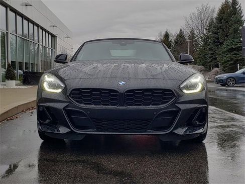 New 2026 BMW Z4 sDrive30i w/ Shadowloine Package image 2