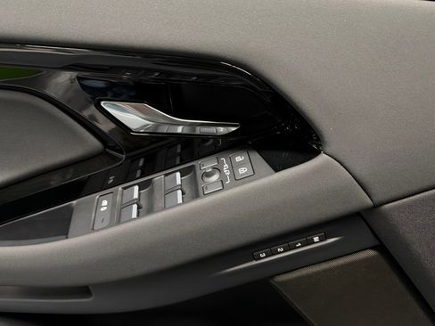 New 2026 Land Rover Range Rover Evoque S AWD/4WD image 14